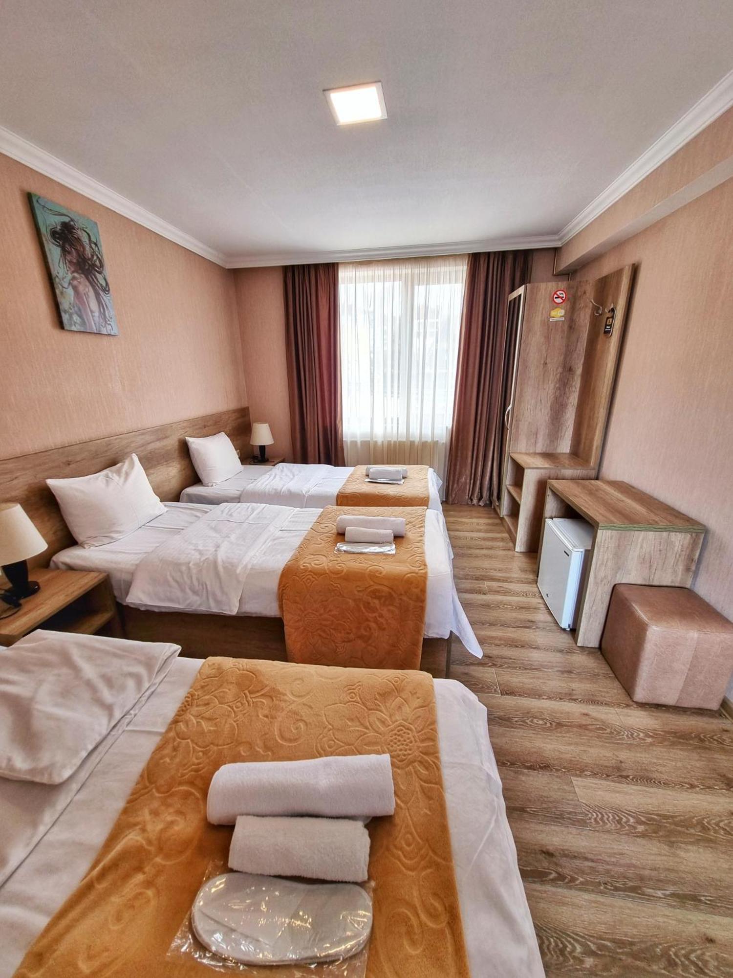 Hotel Sunshine Kazbegi Exterior foto