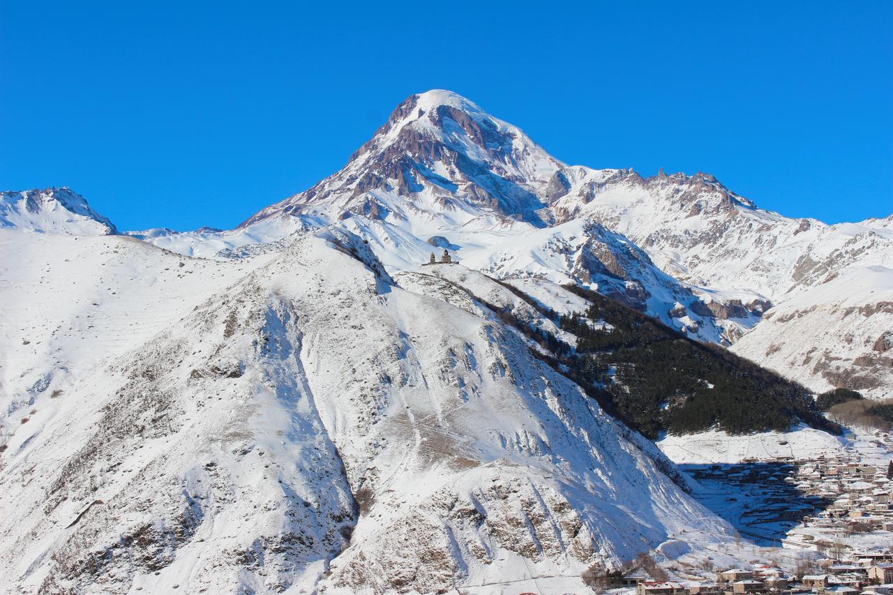 Hotel Sunshine Kazbegi Exterior foto