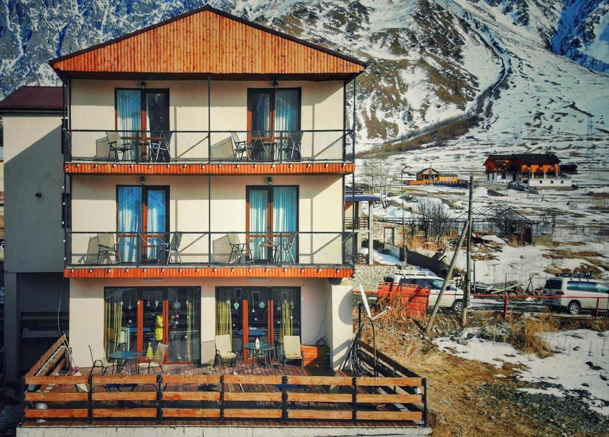 Hotel Sunshine Kazbegi Exterior foto